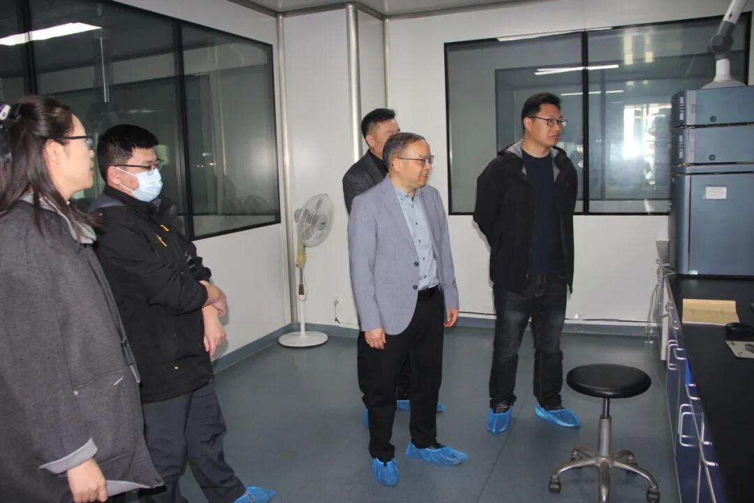 20260401江苏海洋大学到洁晶集团参观洽谈合作5